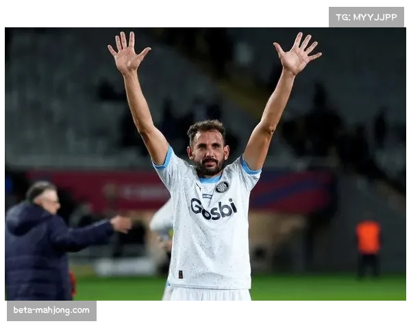 米歇尔中场技术优势:赫罗纳短传渗透战术体系 米歇尔中场技术优势:赫罗纳短传渗透战术体系